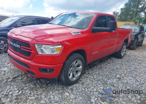 2021 Ram 1500 Big Horn 4X2 6'4 Box из США, поврежденный, VIN 1C6RREBT0MN828129